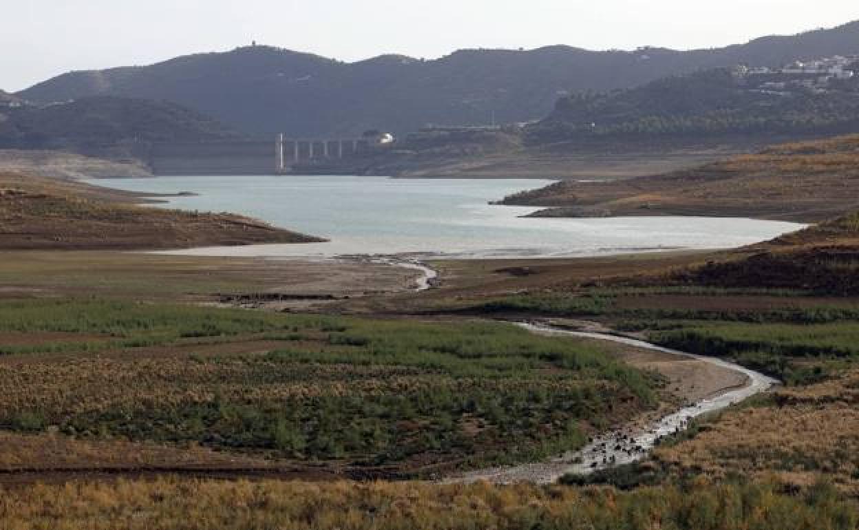 Floating Solar Panels Will Help Proposed La Vi uela Desalination Plant 